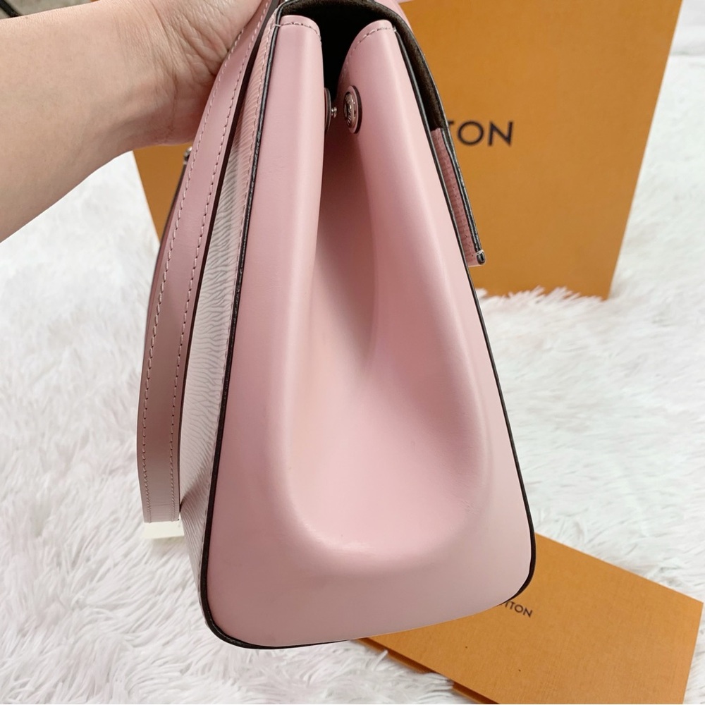Louis Vuitton Cluny MM Epi Leather Top Handle shoulder Bag Pink Rose Bellarine - Picture 8 of 16